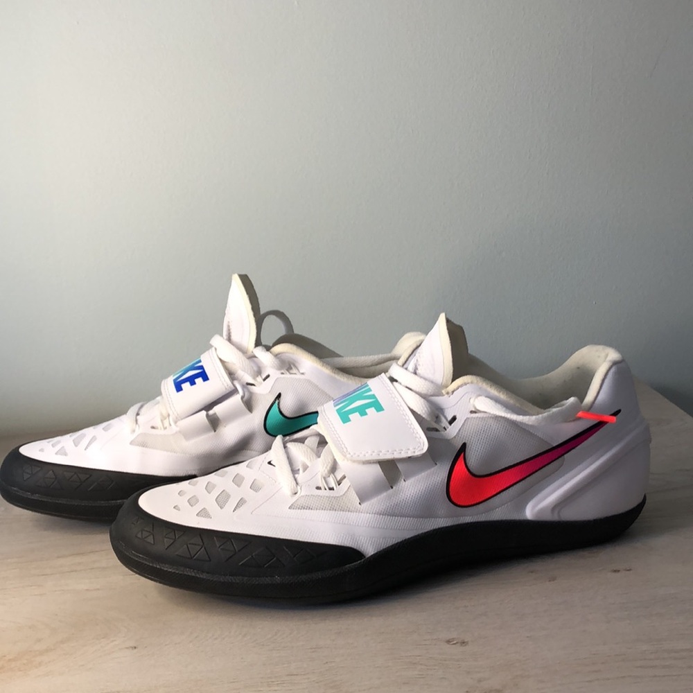 Nike - Picture 2 of 9
